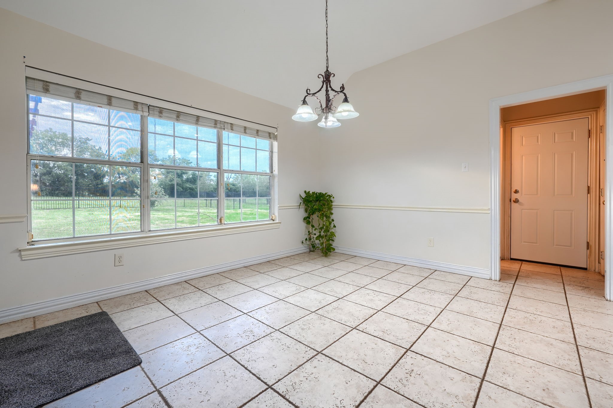 10423 W Dublin Drive