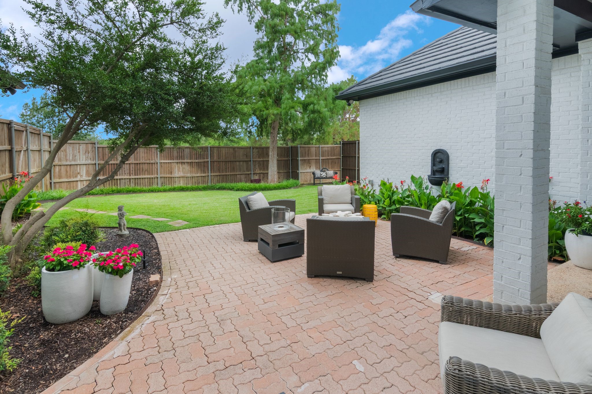 4617 Redwood Court