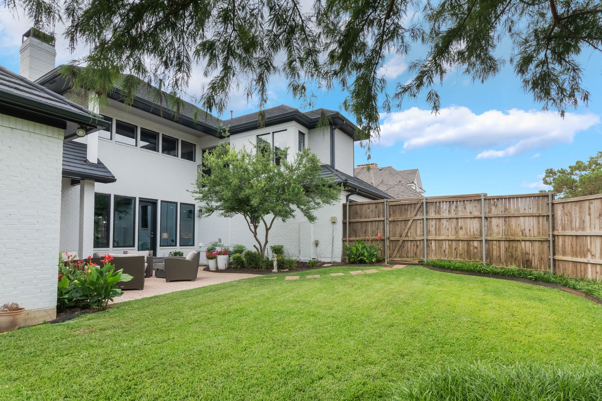 4617 Redwood Court