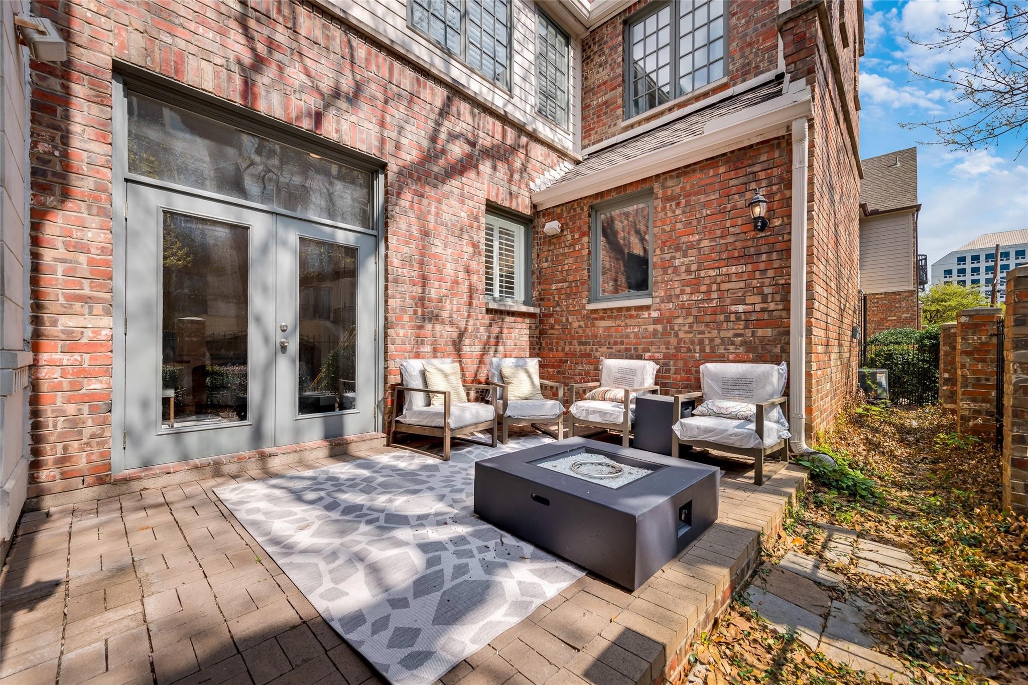 2902 N Pearl Street