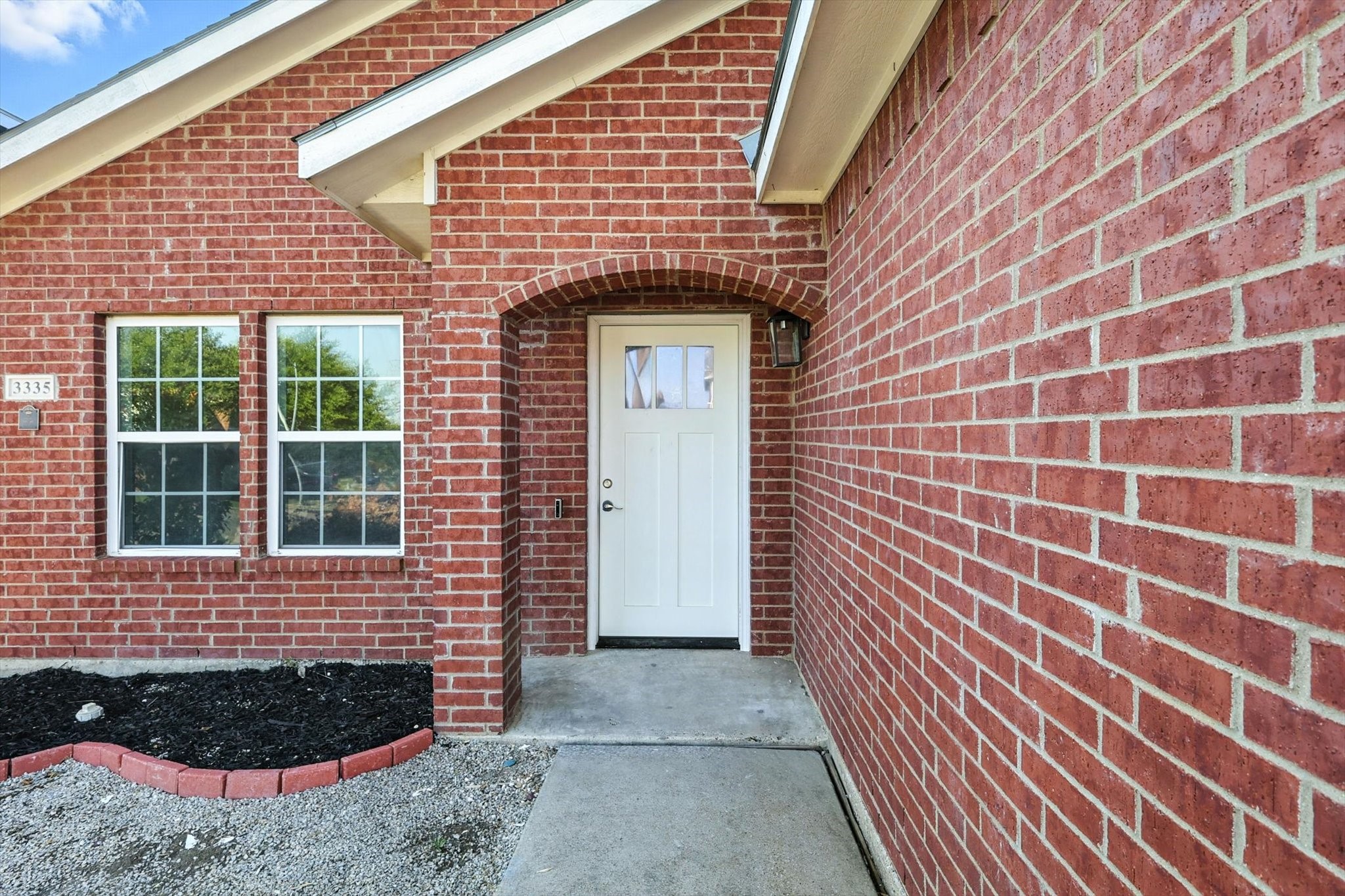 3335 Tioga Street