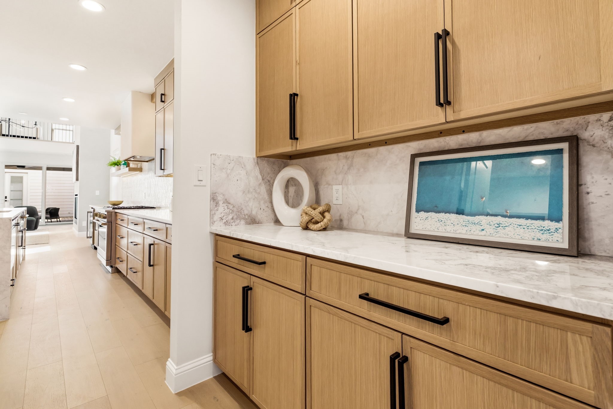 5550 Vickery Boulevard