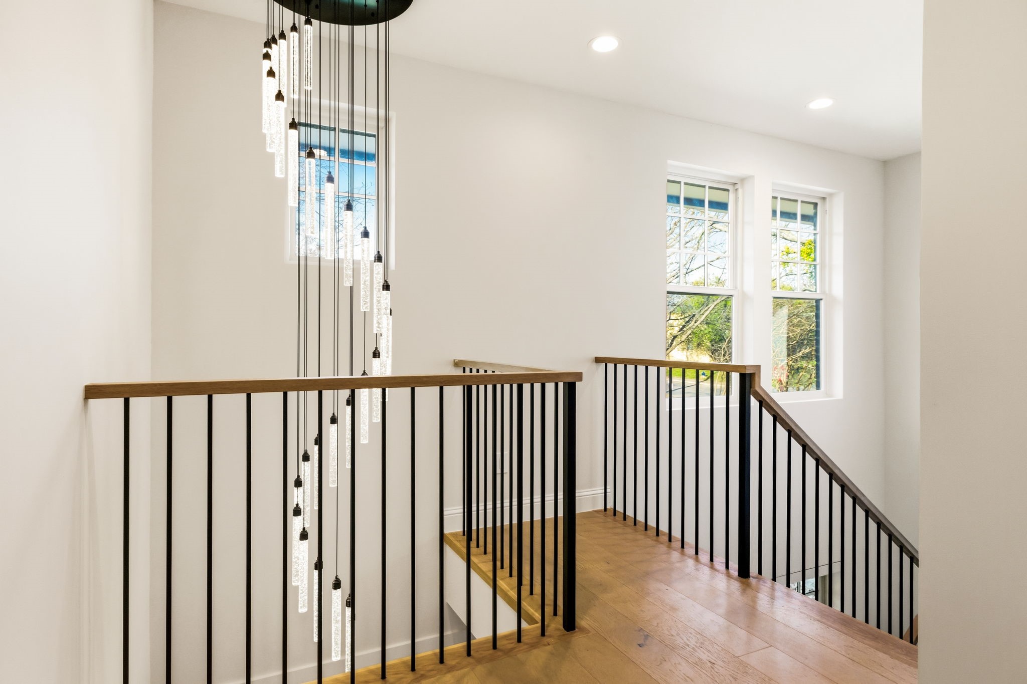 5550 Vickery Boulevard