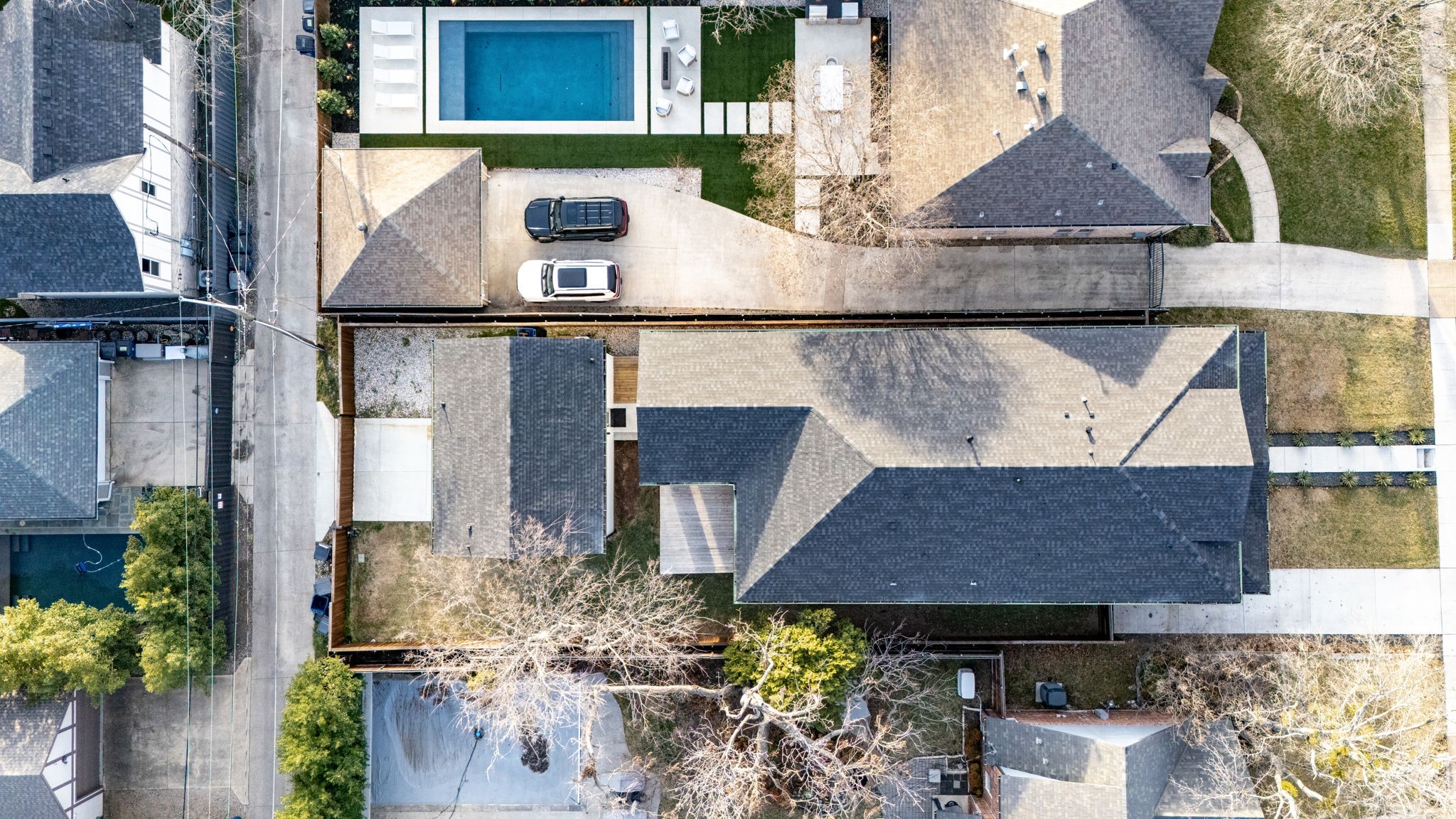 5550 Vickery Boulevard