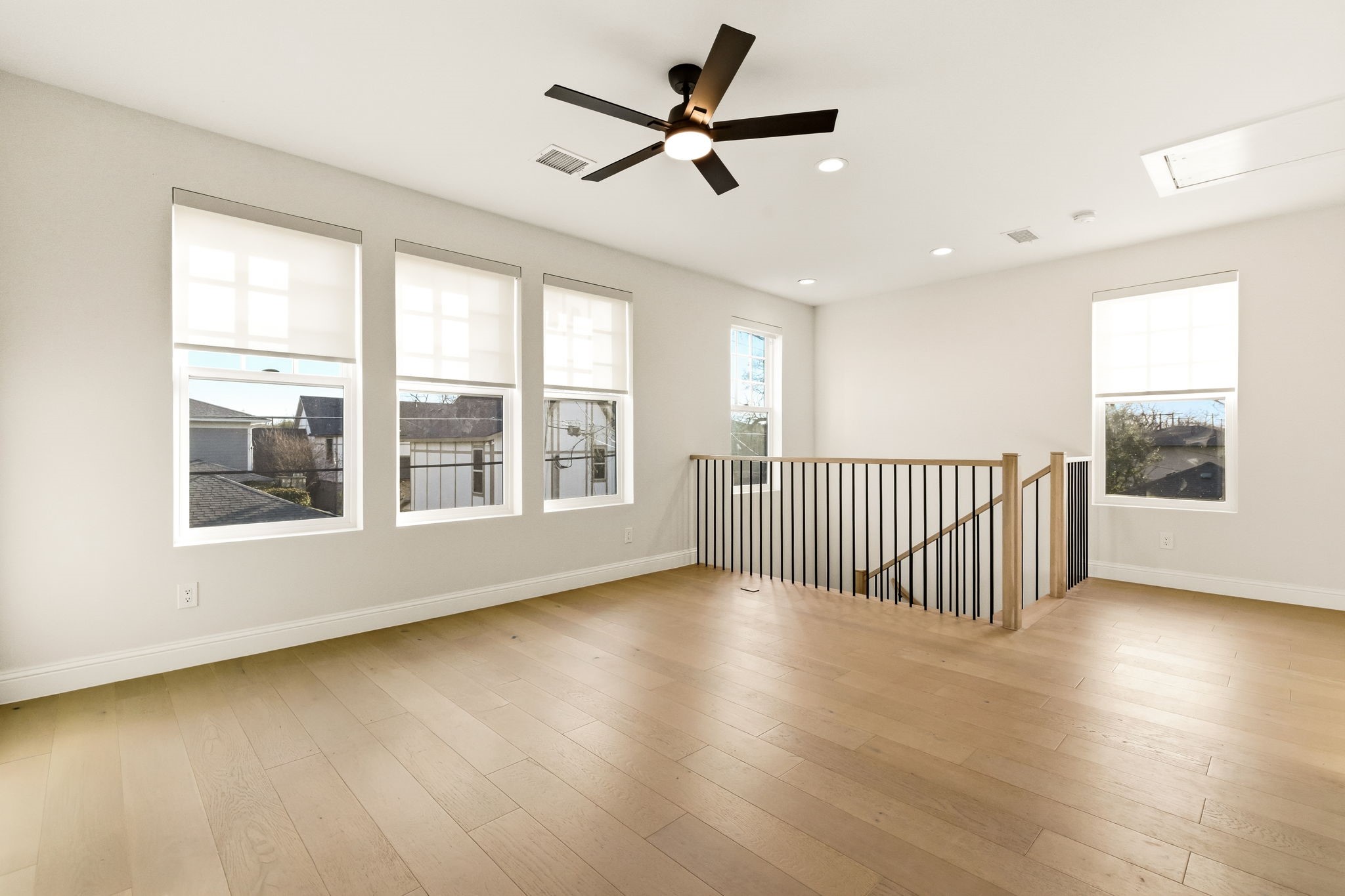 5550 Vickery Boulevard