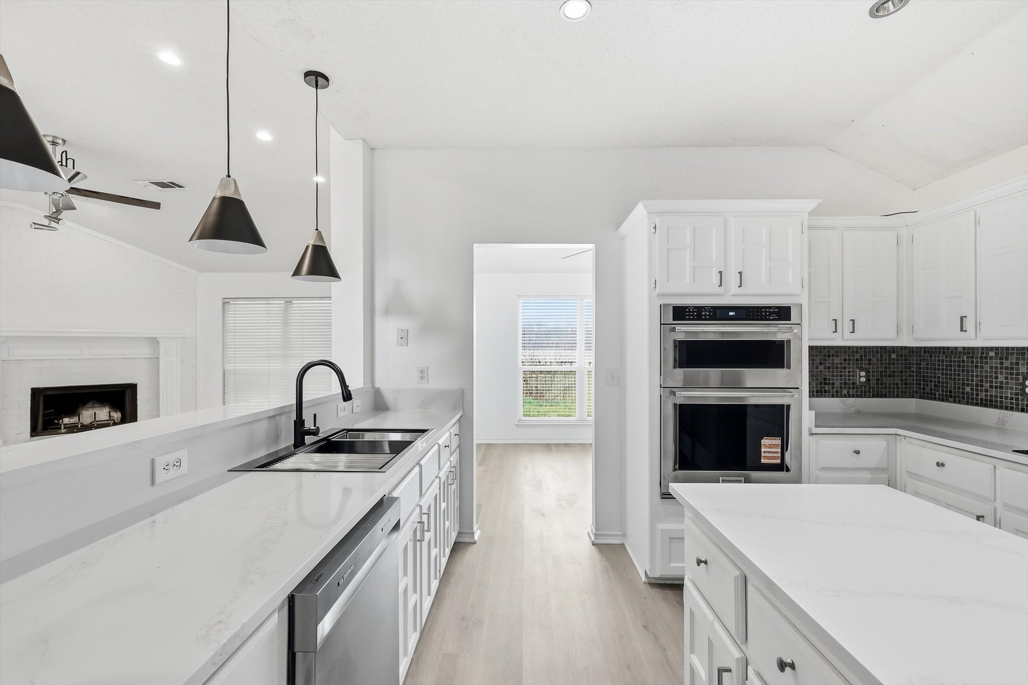 3107 Deerhollow Drive