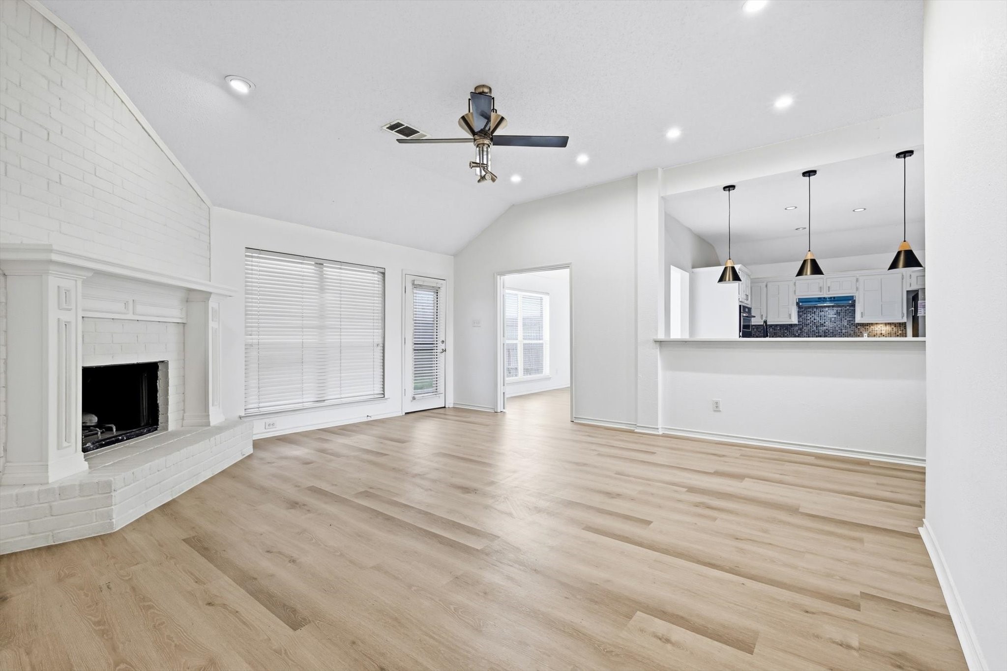 3107 Deerhollow Drive