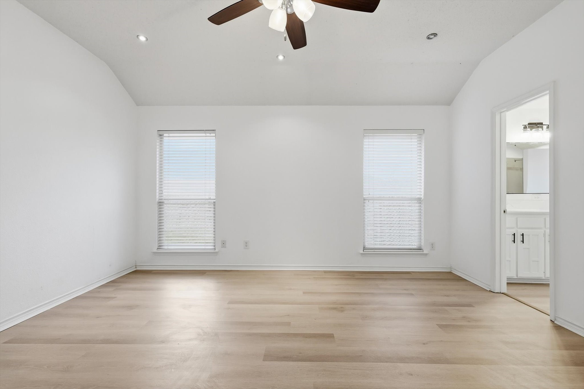 3107 Deerhollow Drive