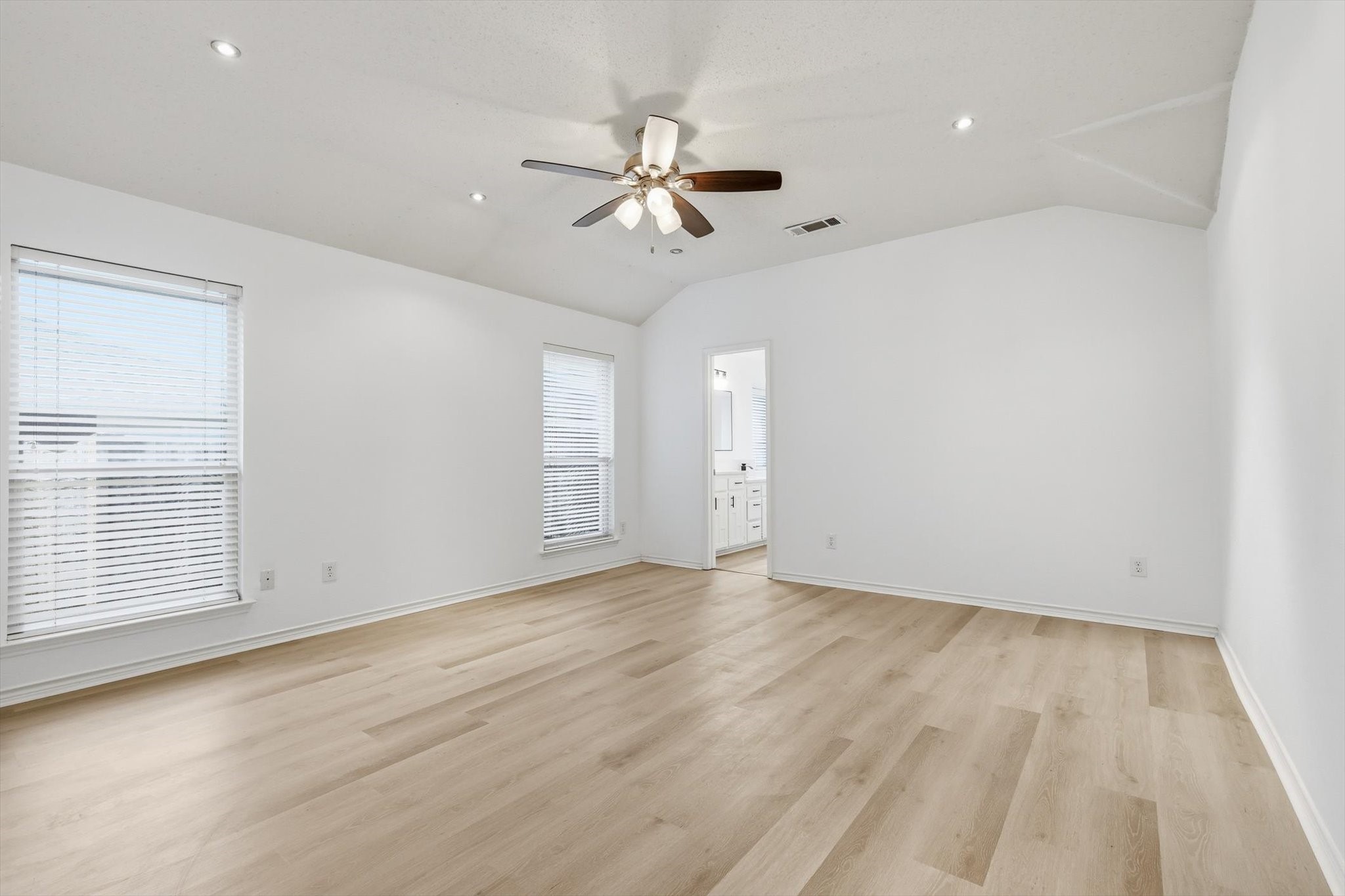 3107 Deerhollow Drive