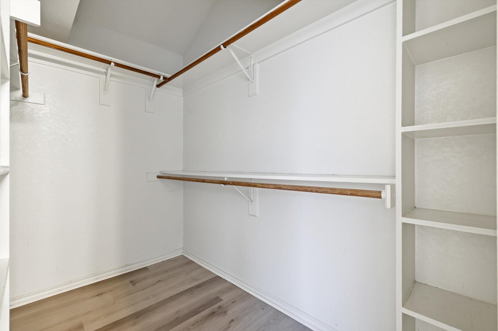 3107 Deerhollow Drive