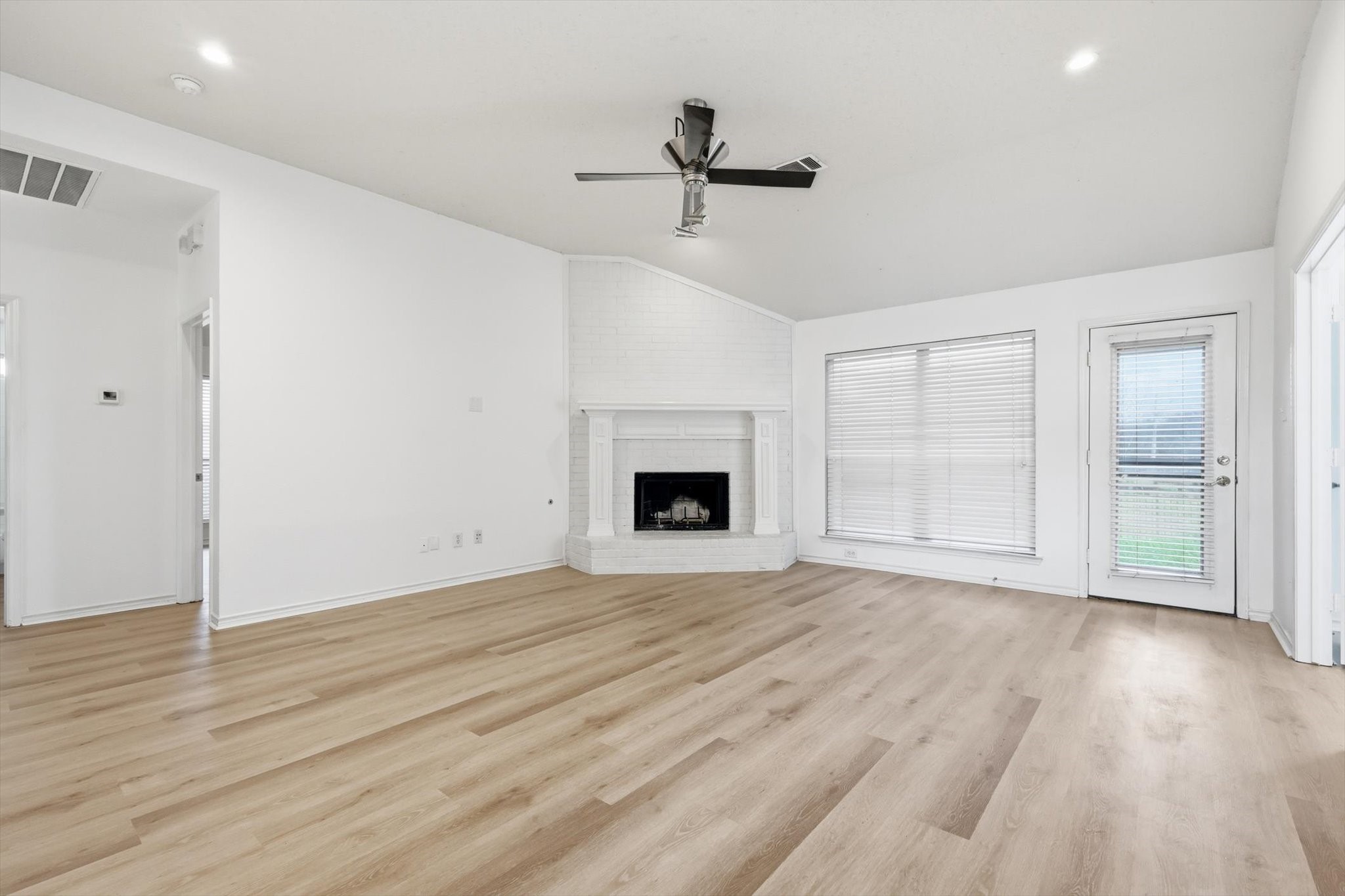 3107 Deerhollow Drive