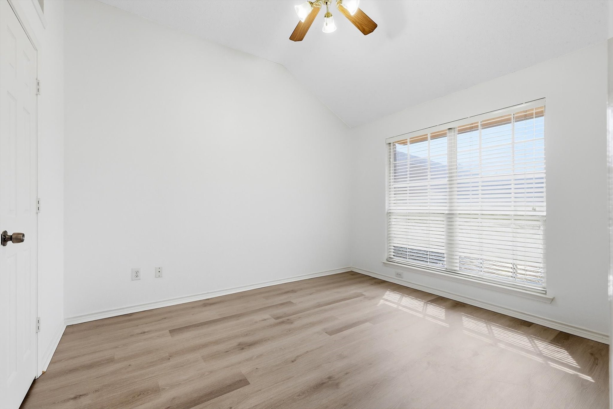 3107 Deerhollow Drive