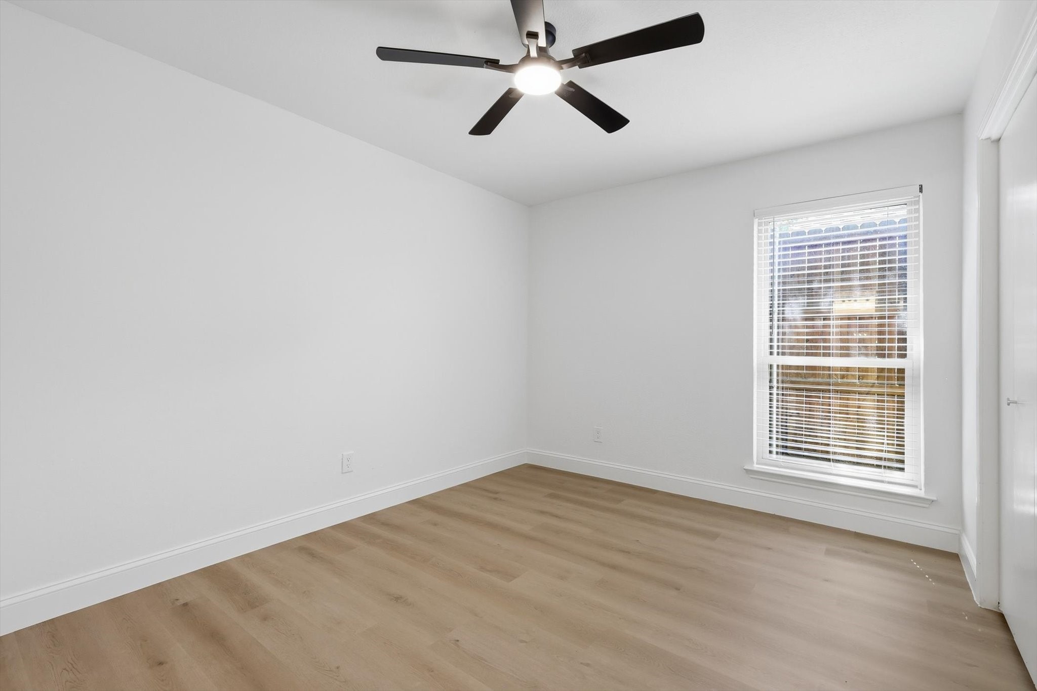 1140 W Hills Terrace