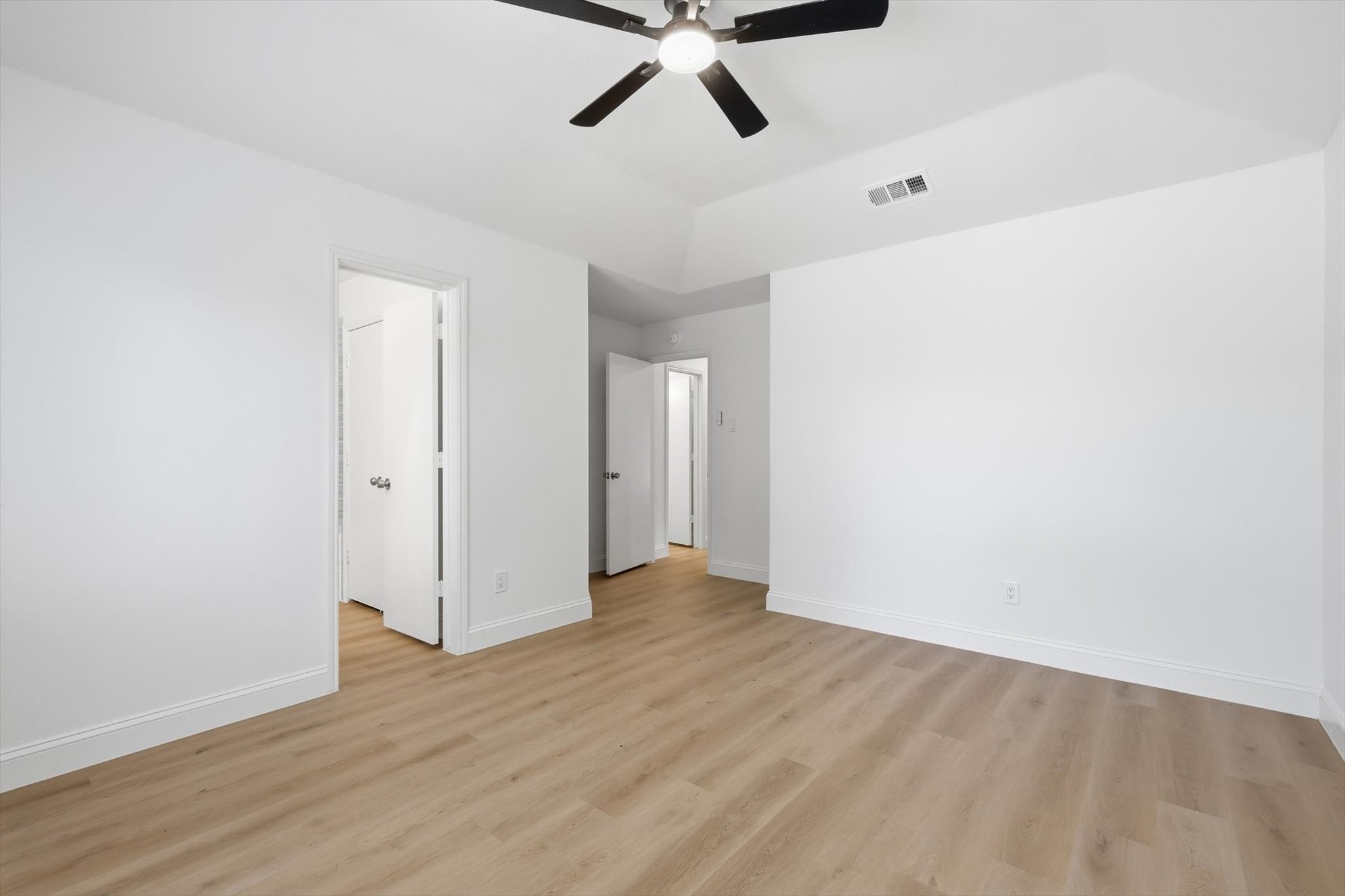 1140 W Hills Terrace