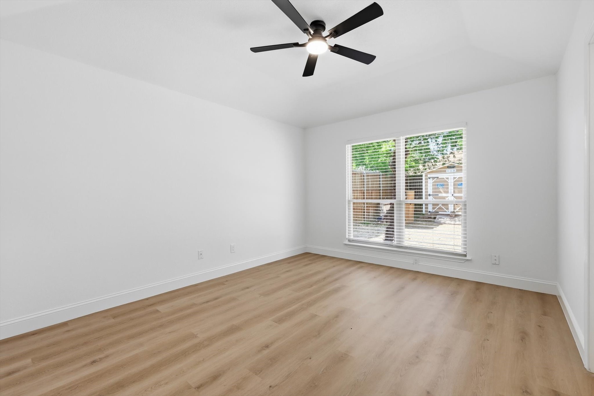 1140 W Hills Terrace