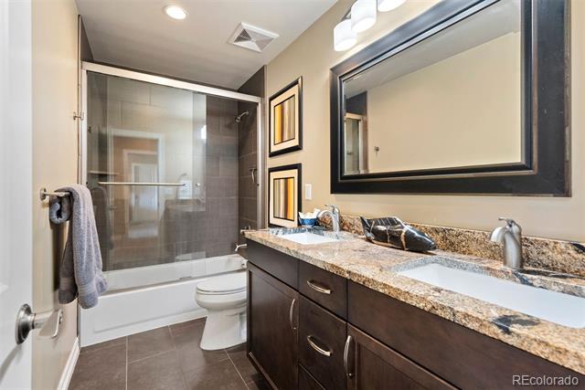 5091 Hidden Pond Place Place