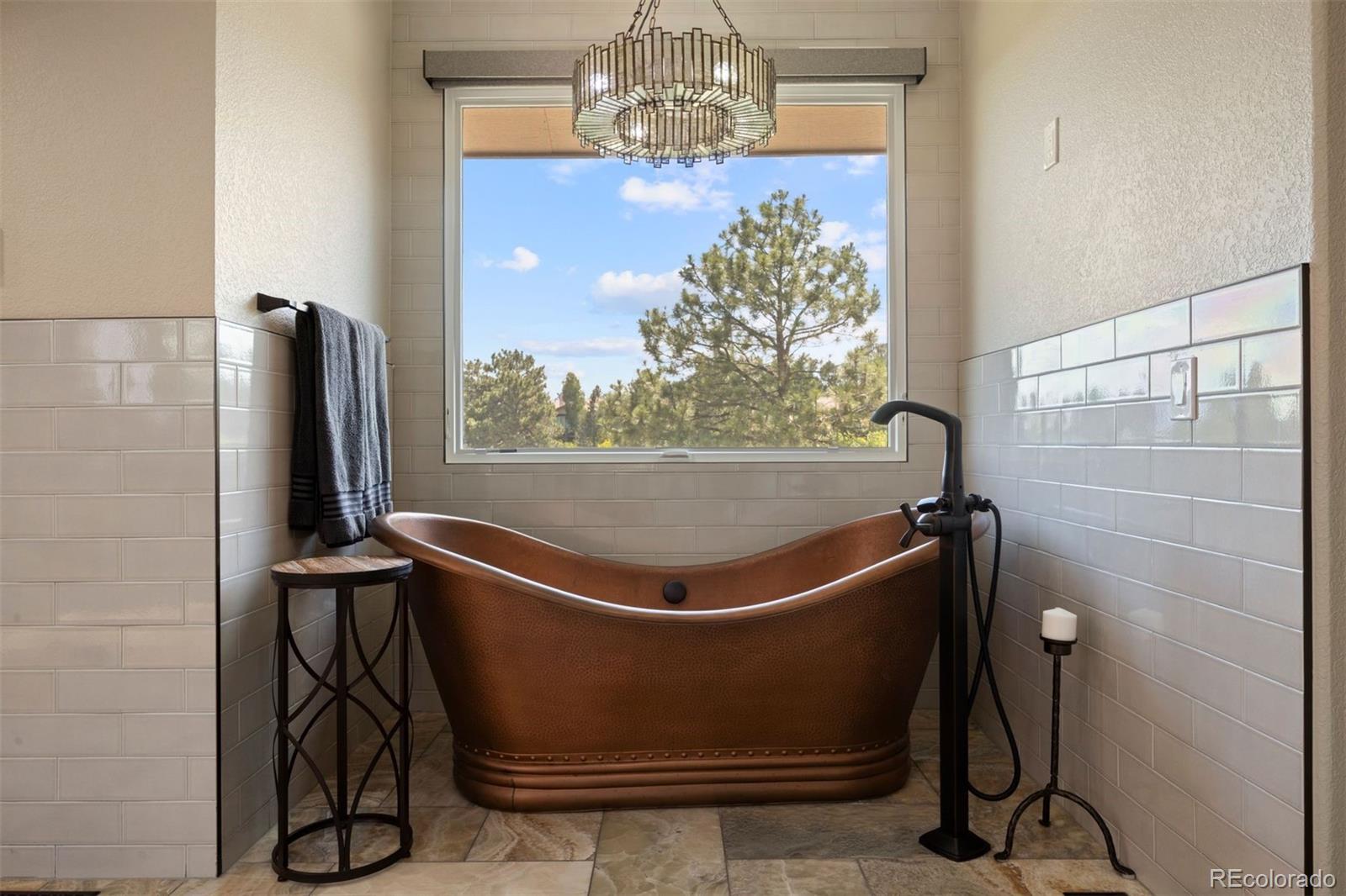 10 Castle Pines Drive