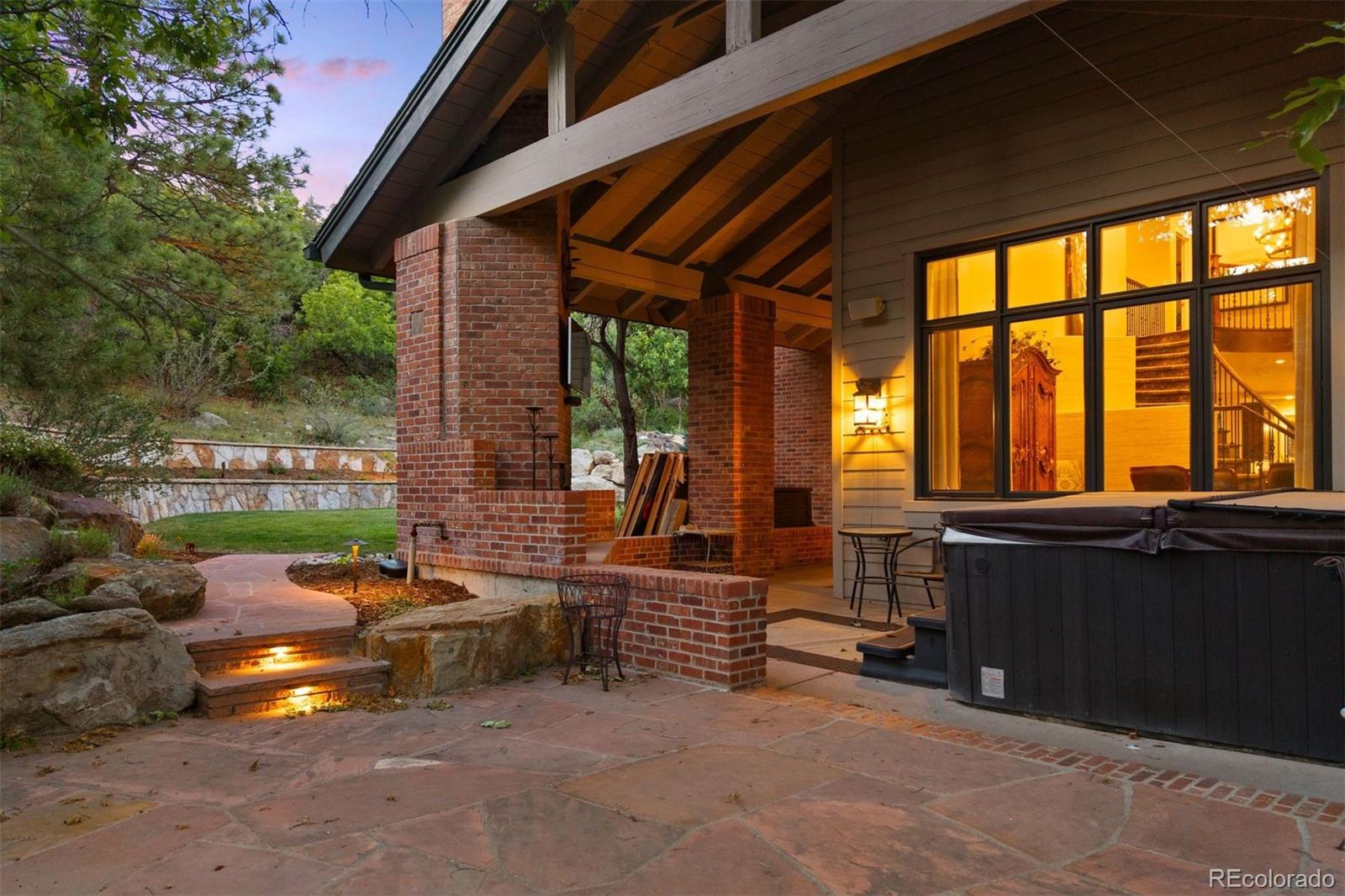 10 Castle Pines Drive