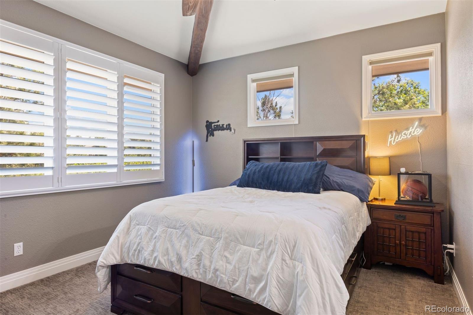 10 Castle Pines Drive