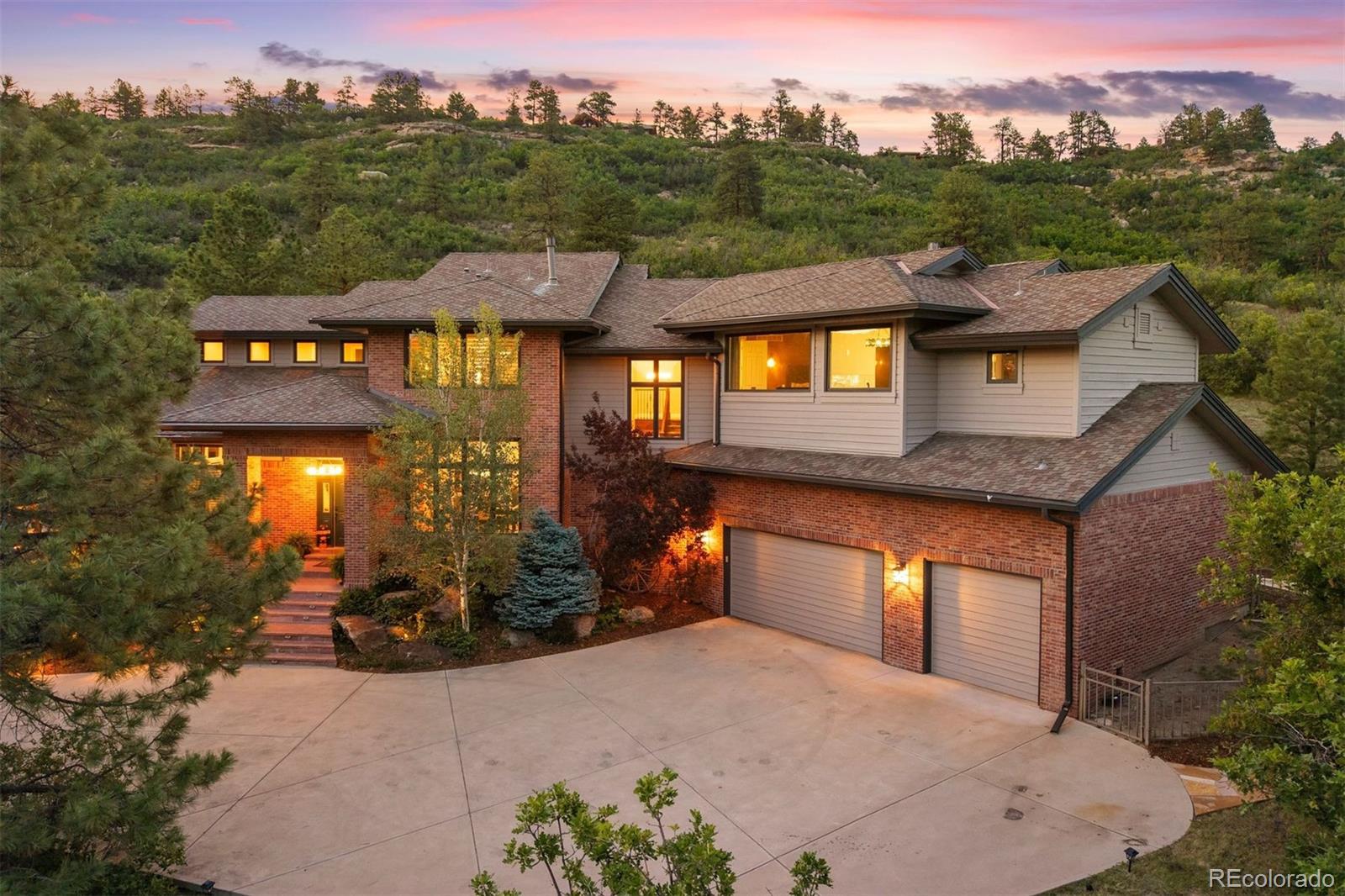 10 Castle Pines Drive