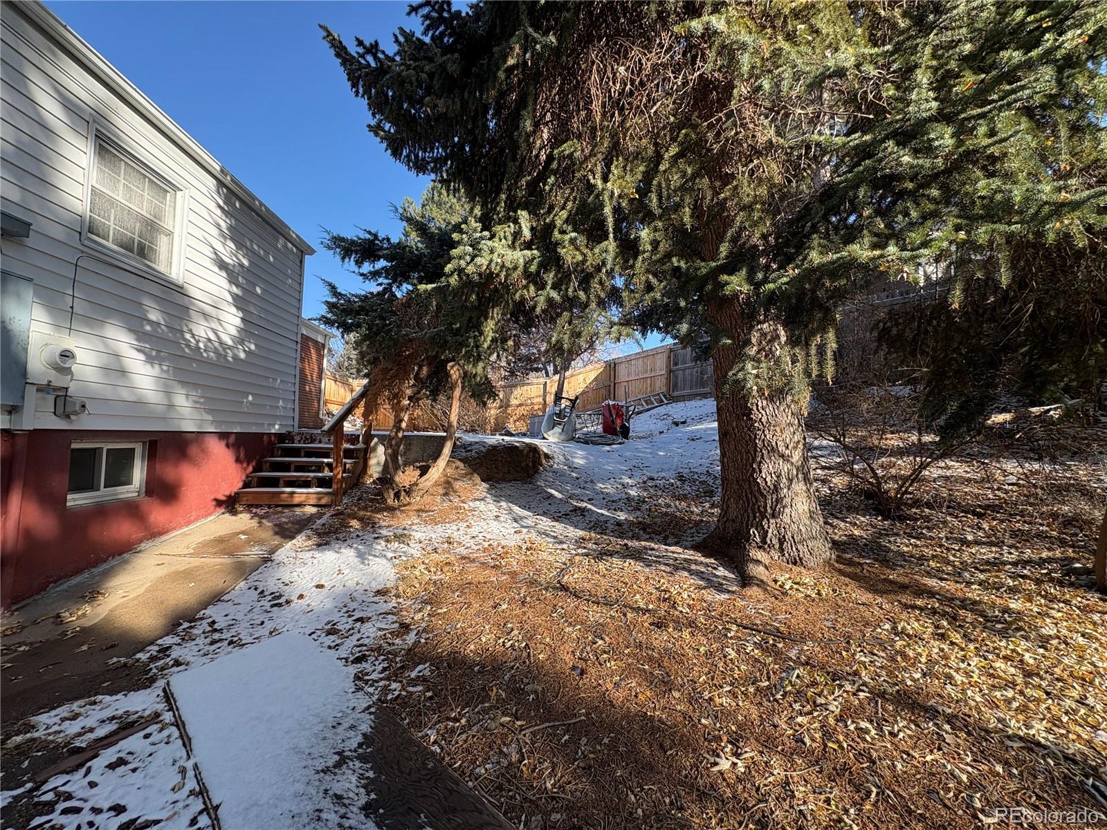 6829 S Elizabeth Circle