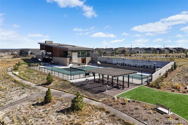 3077 Carabiner Street