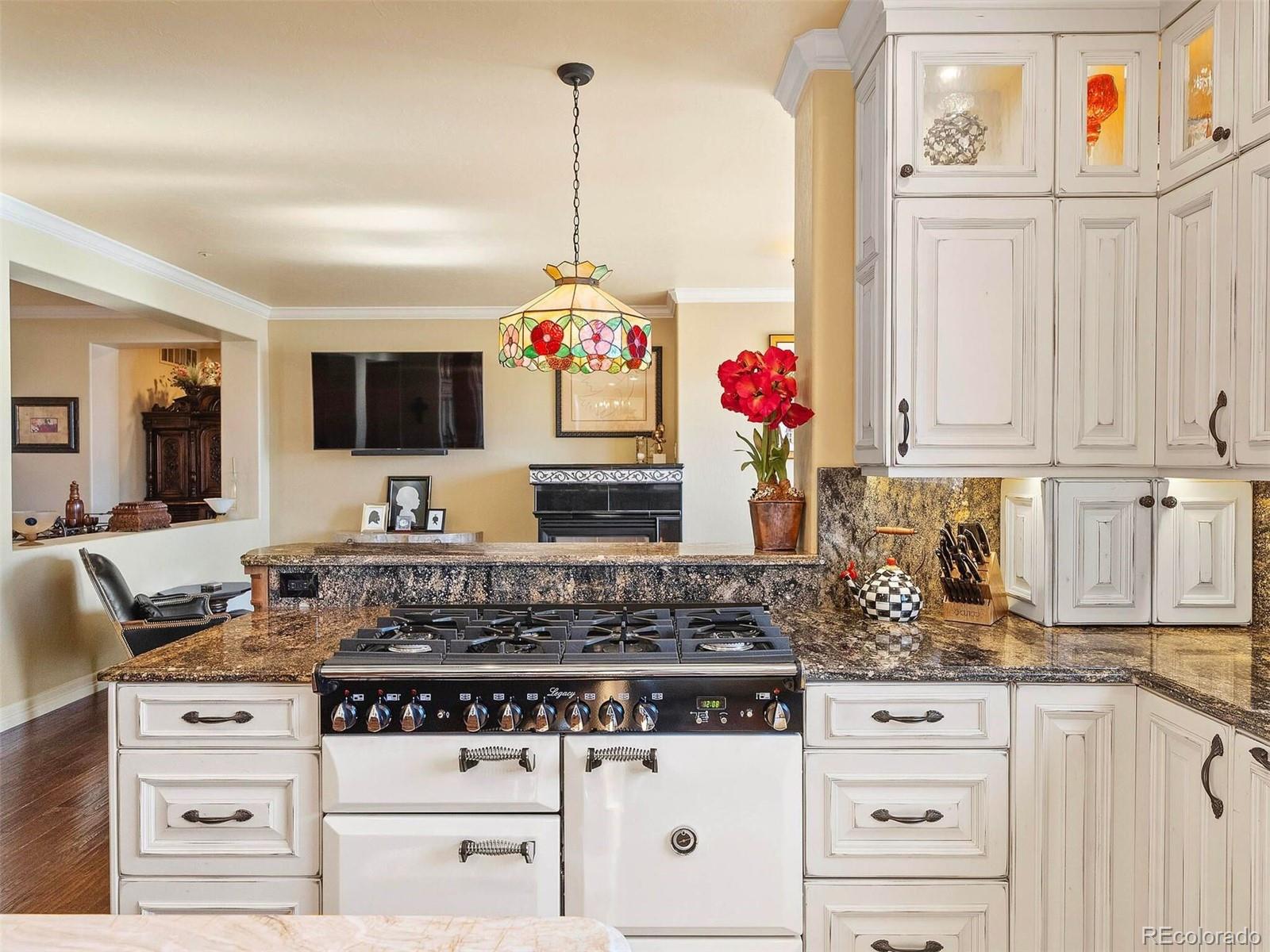 2124 Ridge Plaza Drive