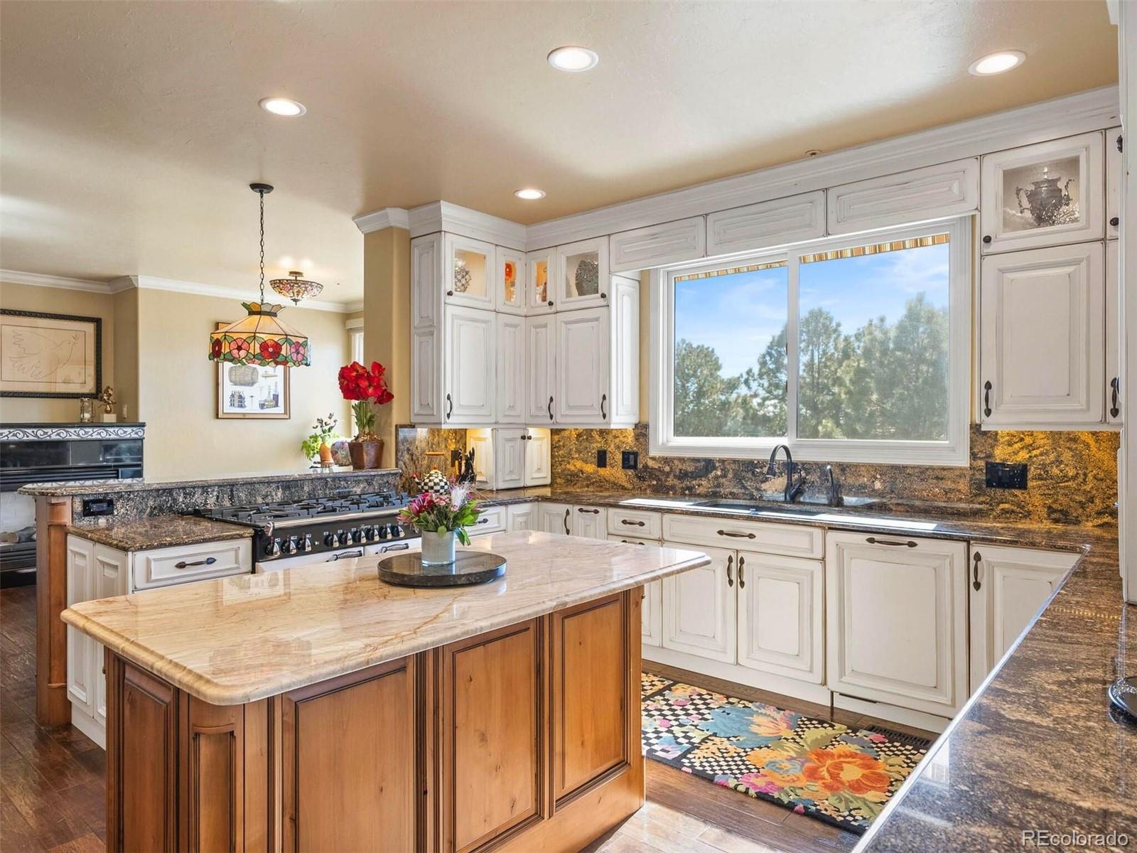 2124 Ridge Plaza Drive