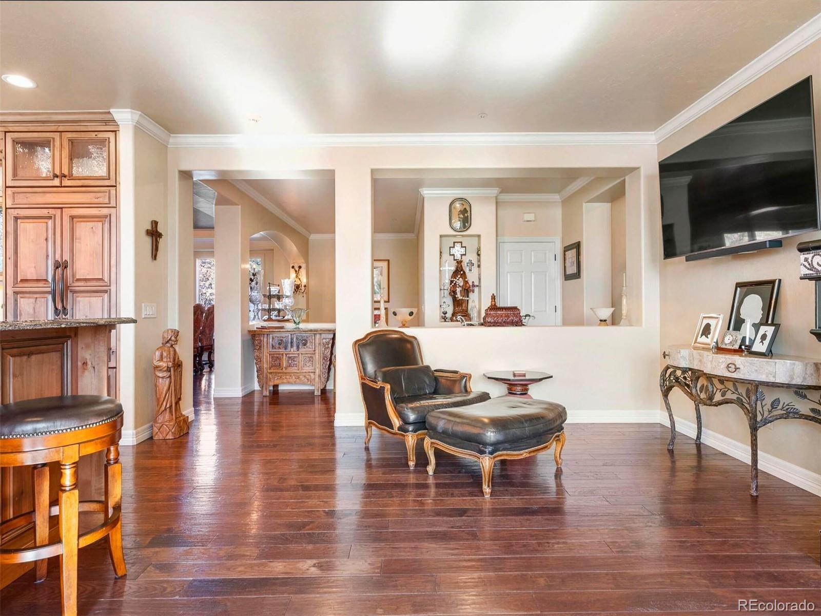 2124 Ridge Plaza Drive