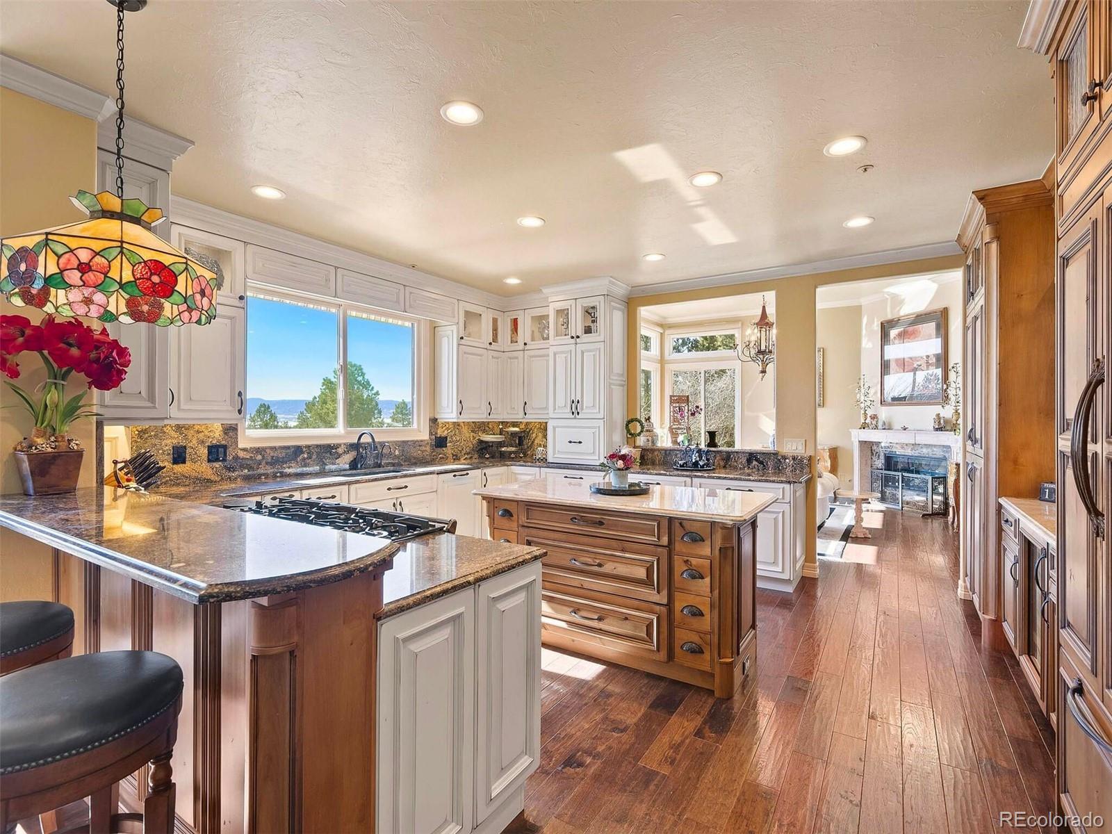 2124 Ridge Plaza Drive