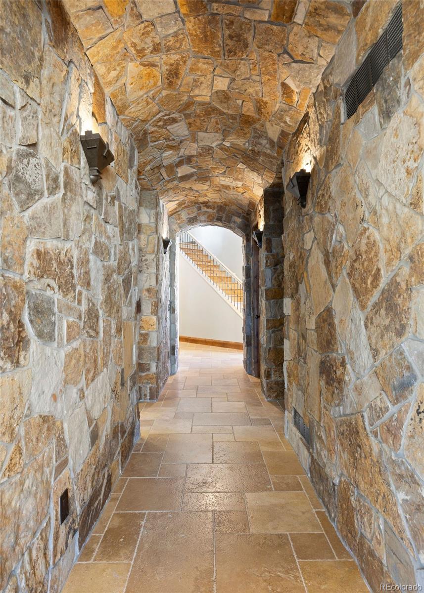 3120 Bears Den Drive