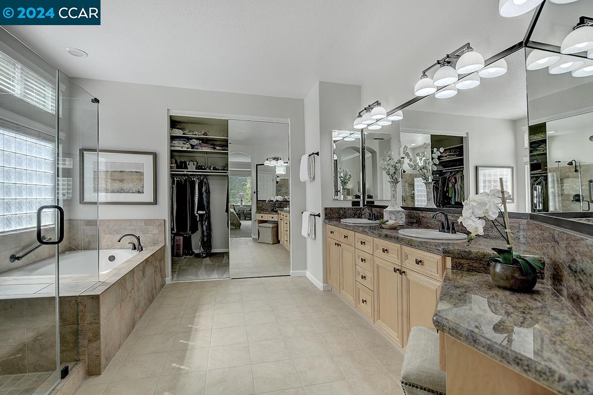 6409 Horsemans Canyon Dr