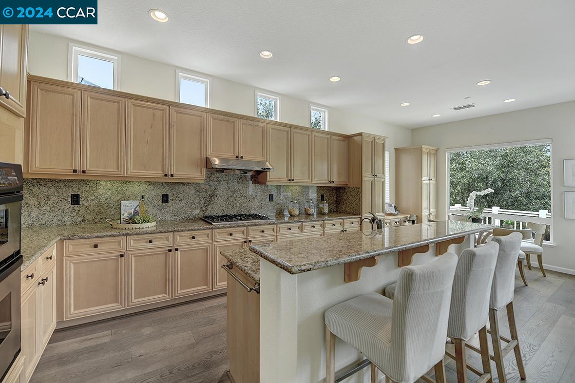 6409 Horsemans Canyon Dr