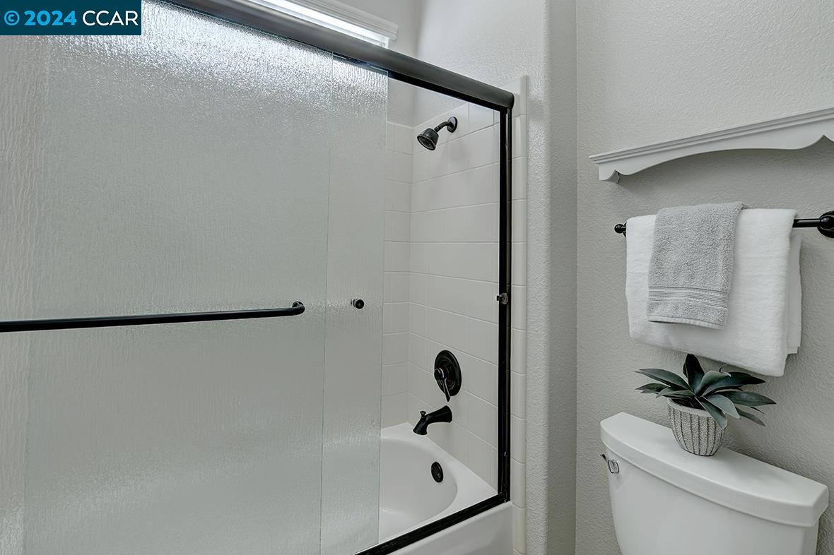 6409 Horsemans Canyon Dr