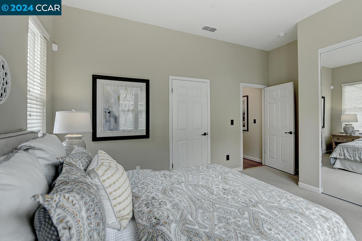 6409 Horsemans Canyon Dr