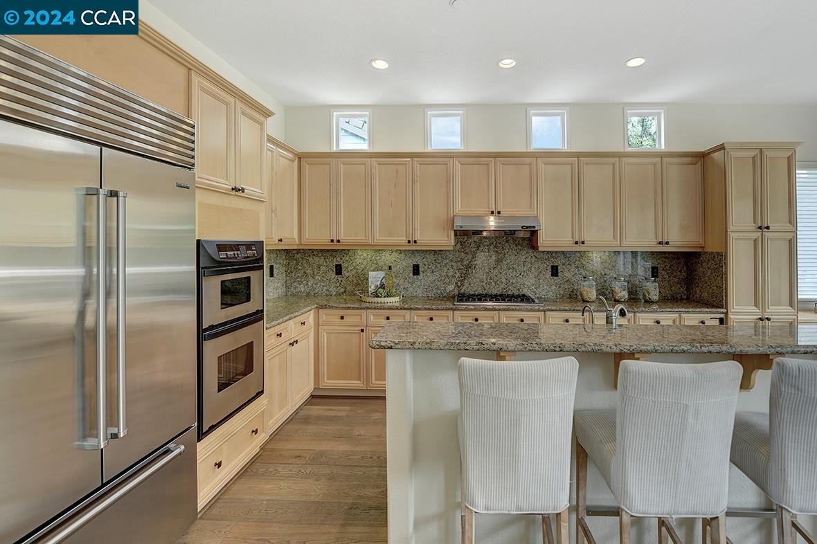 6409 Horsemans Canyon Dr