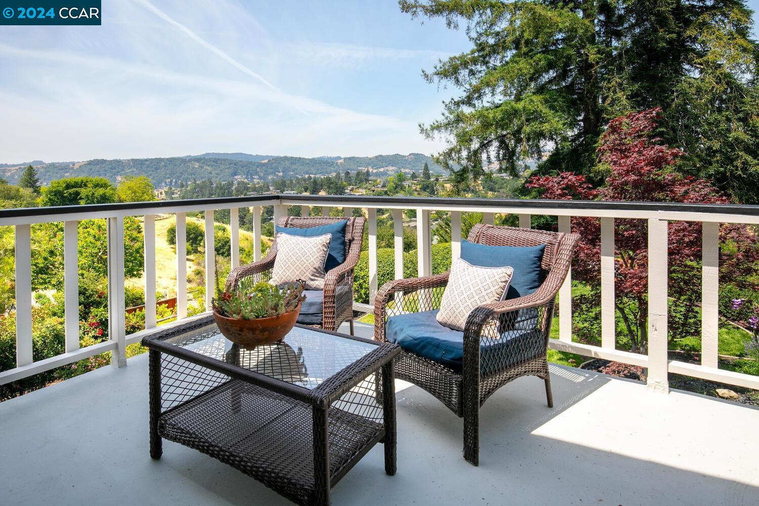 451 Fernwood Dr