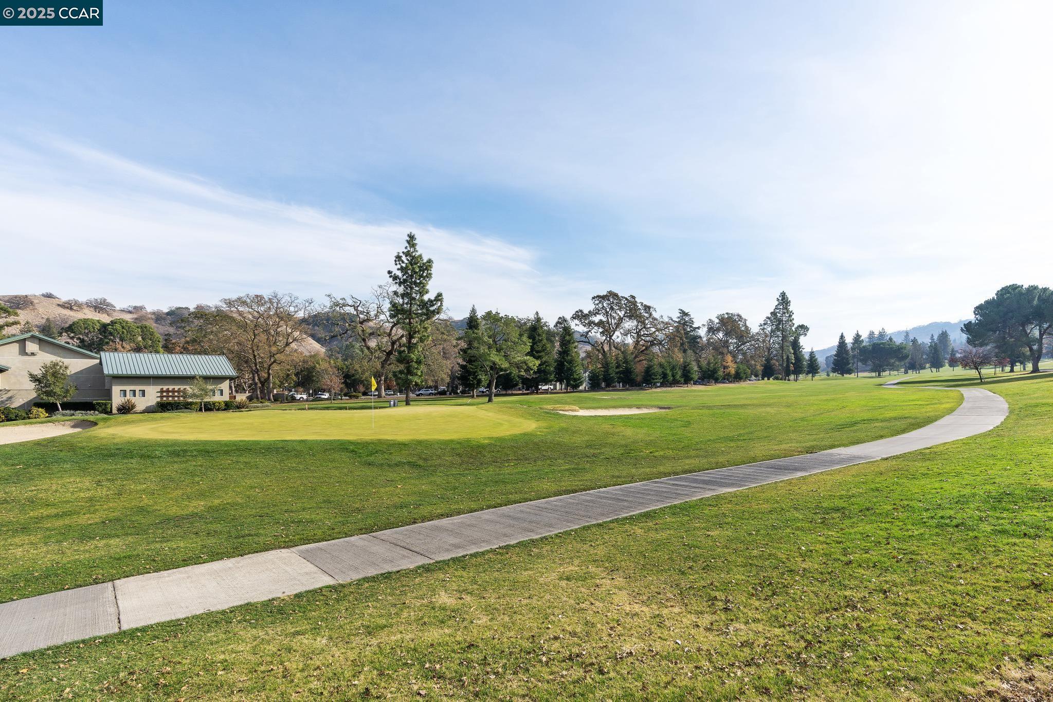 1150 Canyonwood Court # 4