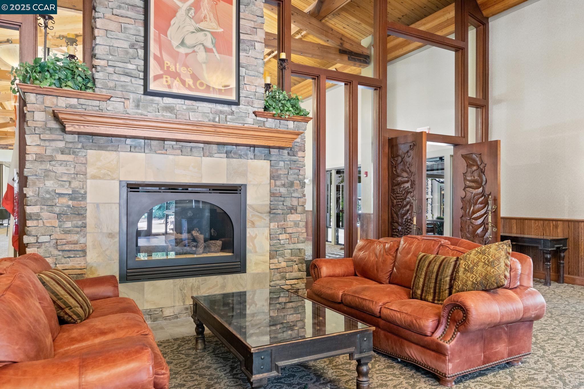 1150 Canyonwood Court # 4