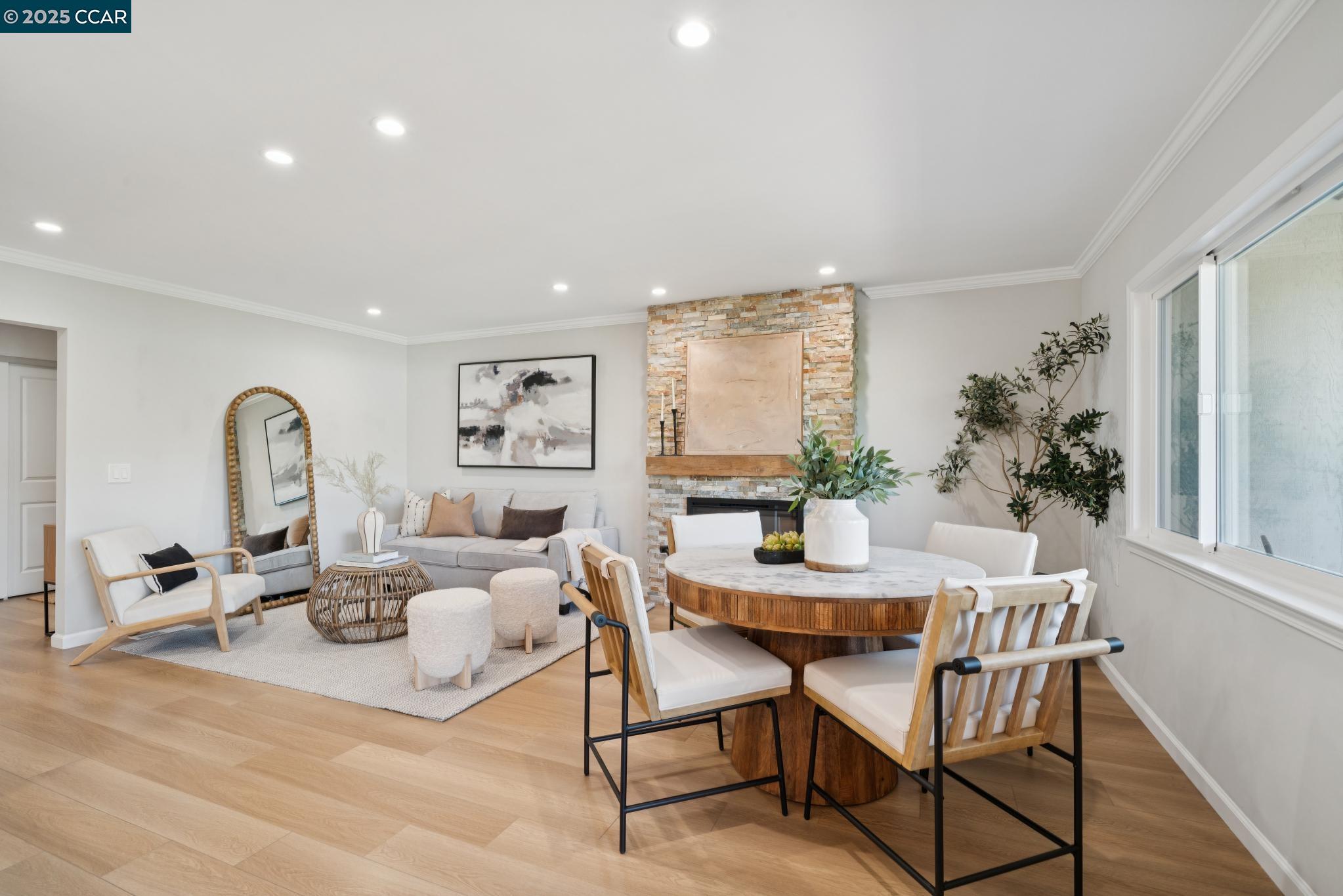 1150 Canyonwood Court # 4