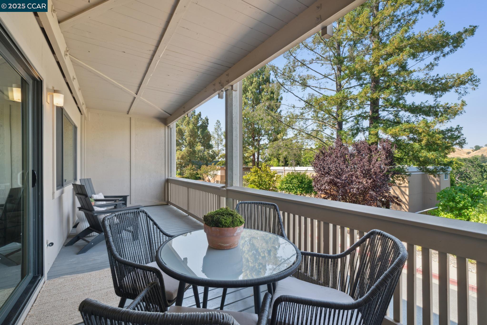 1150 Canyonwood Court # 4