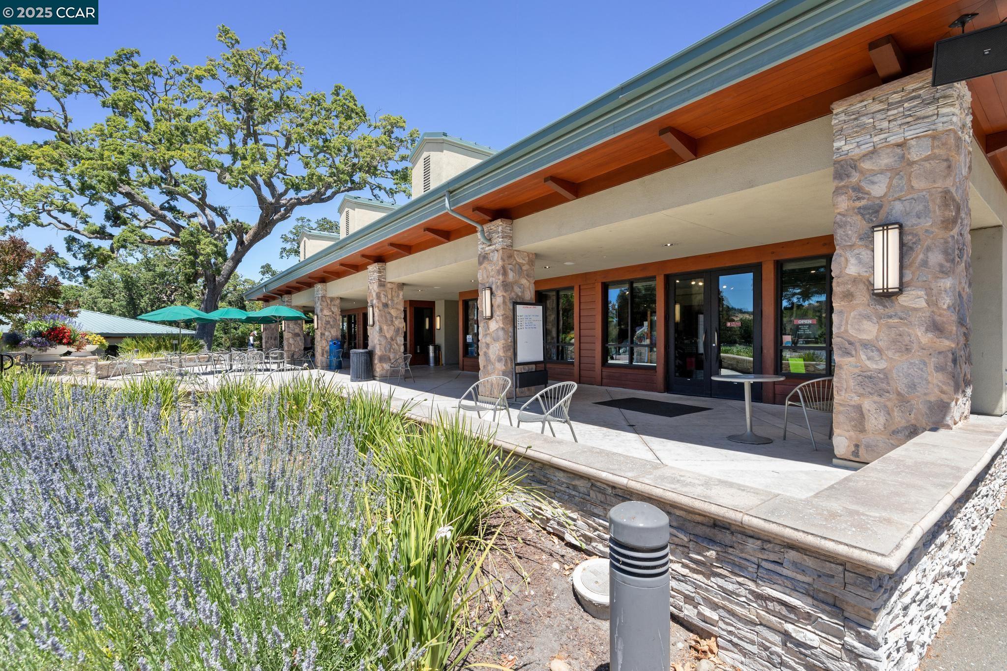 1150 Canyonwood Court # 4