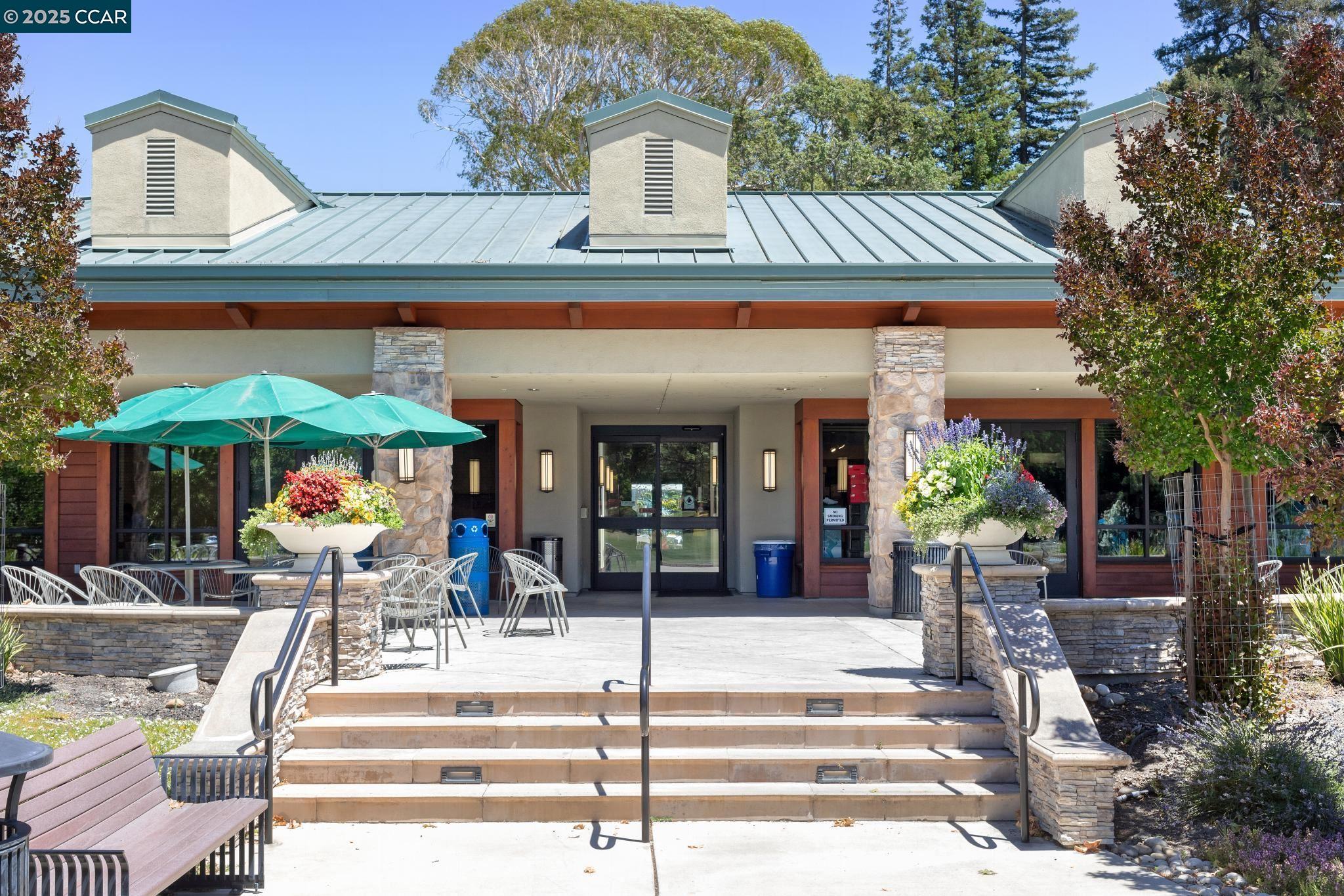 1150 Canyonwood Court # 4