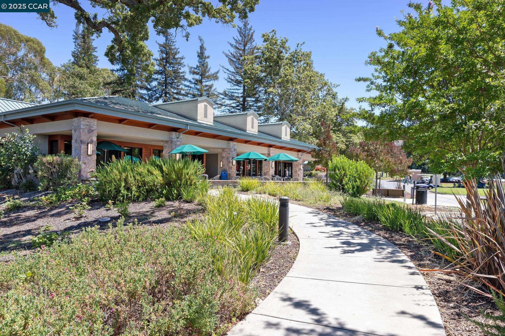 1150 Canyonwood Court # 4
