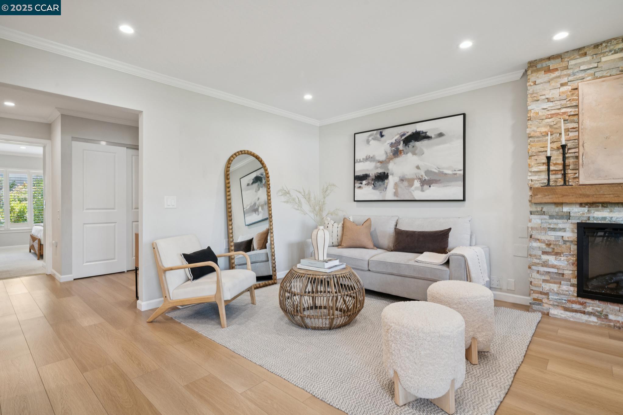 1150 Canyonwood Court # 4