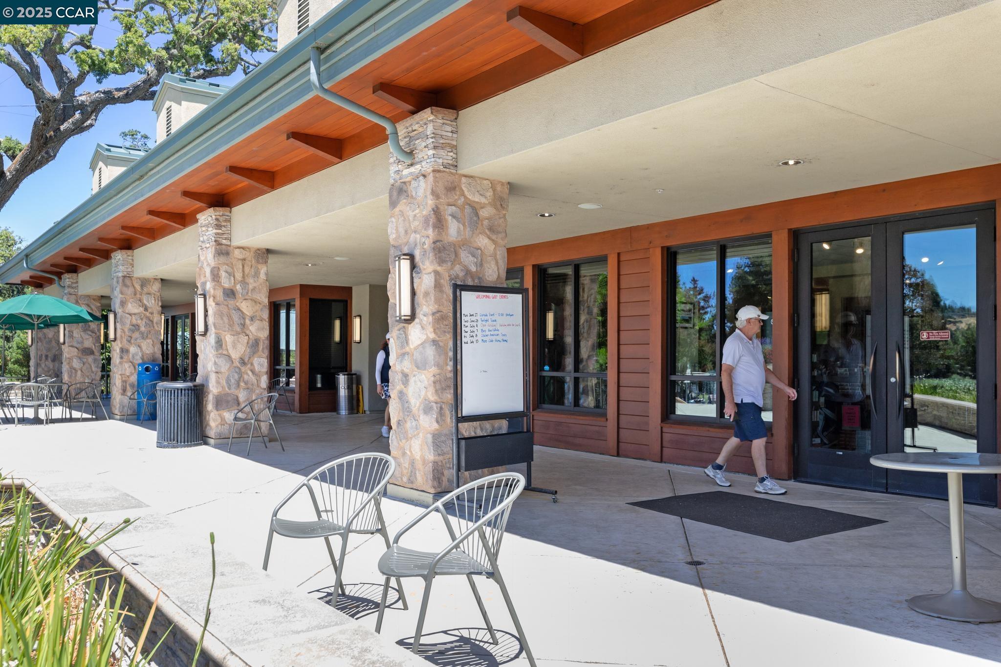 1150 Canyonwood Court # 4