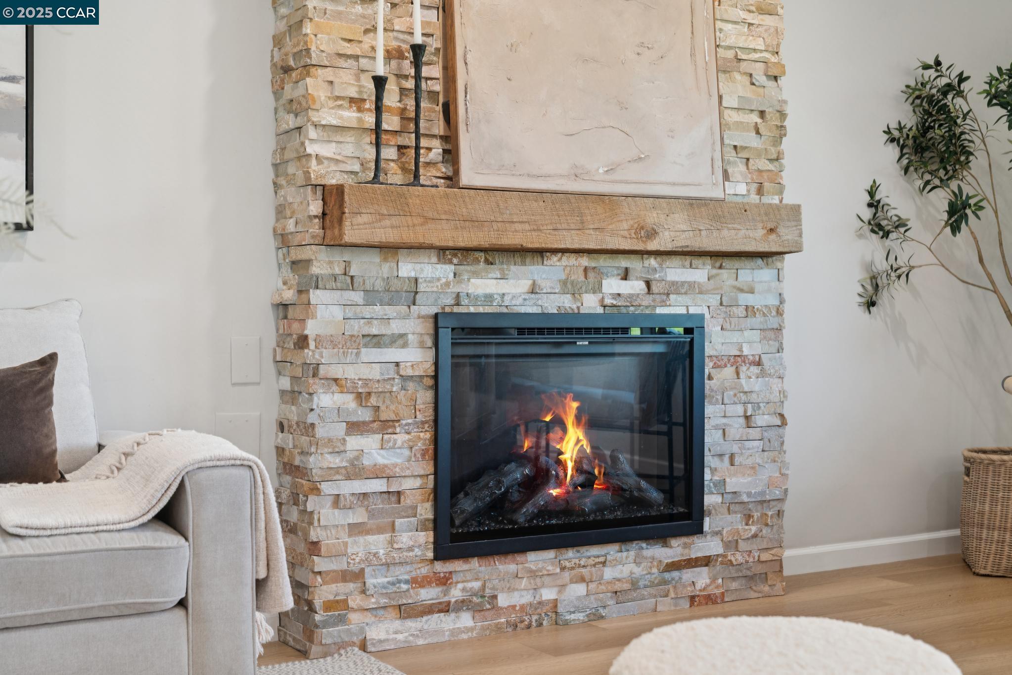 1150 Canyonwood Court # 4