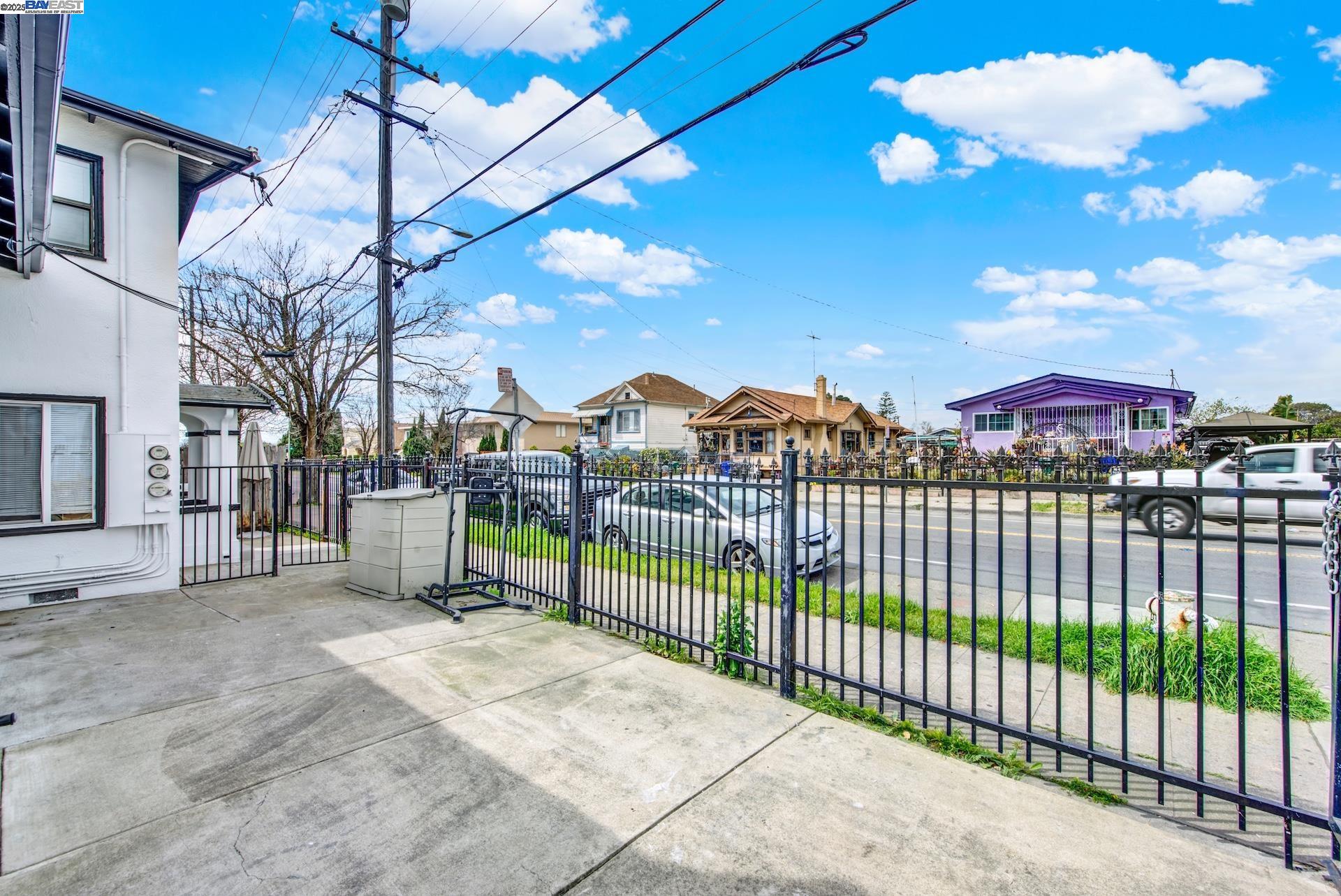 3038 35Th Ave