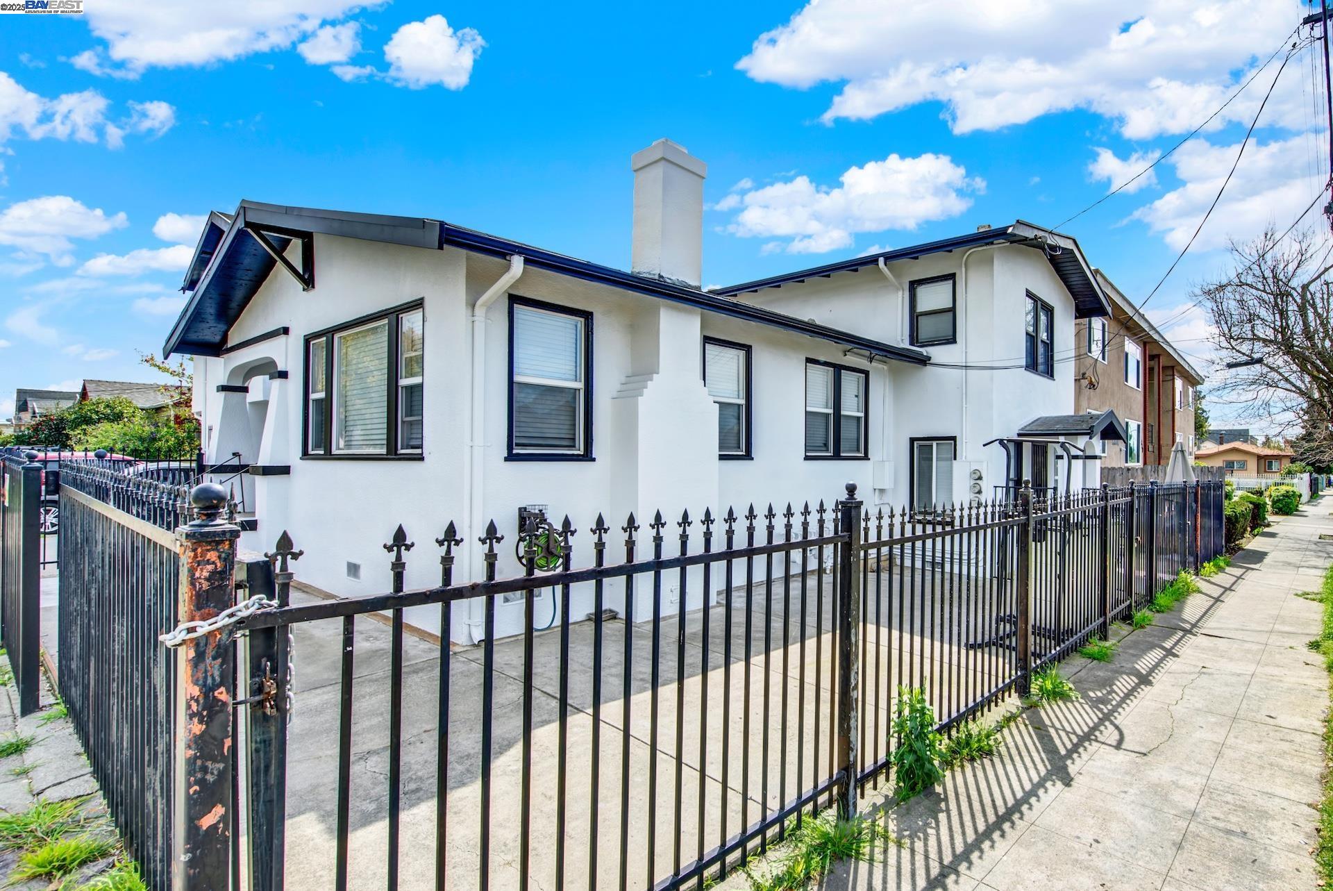 3038 35Th Ave