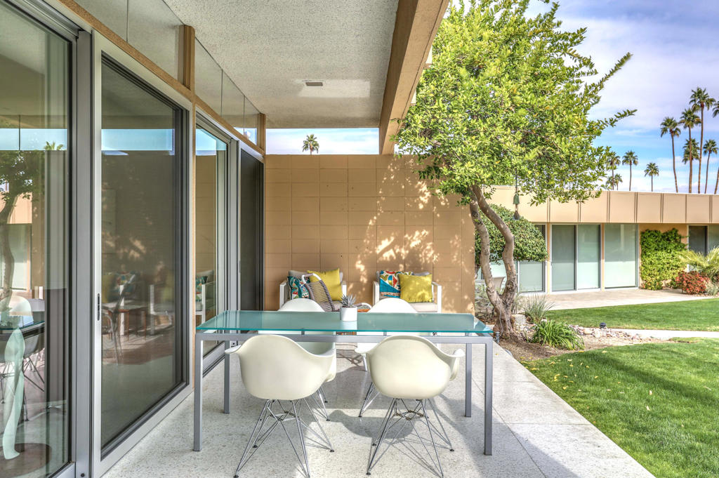 1202 Sandpiper Street